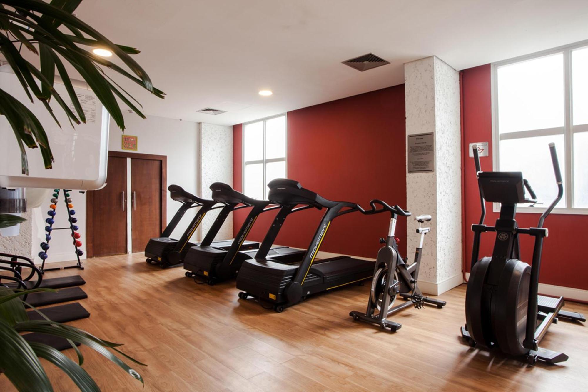 Apartamento Alphaville Recem Reformado, Estac Gratis *