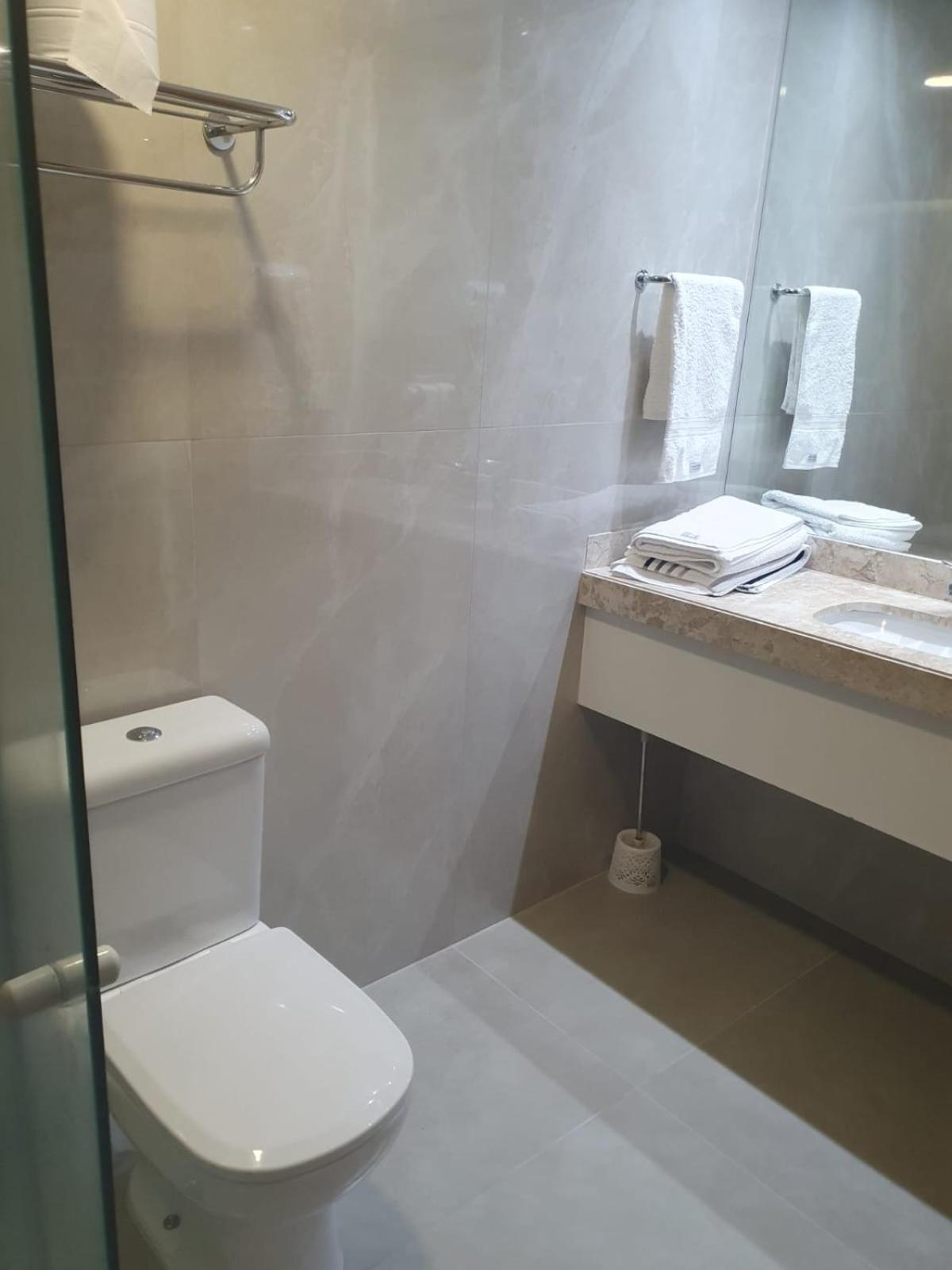 Apartment Alphaville Recem Reformado, Estac Gratis *